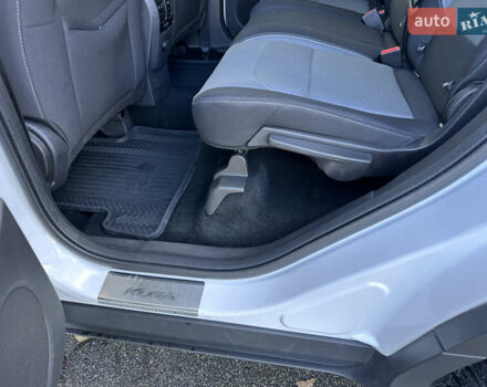 Белый Форд Куга, объемом двигателя 2 л и пробегом 155 тыс. км за 15700 $, фото 67 на Automoto.ua