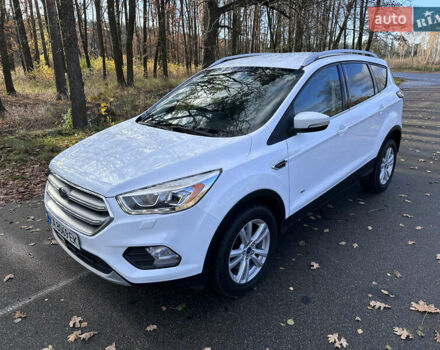 Белый Форд Куга, объемом двигателя 2 л и пробегом 155 тыс. км за 15700 $, фото 10 на Automoto.ua