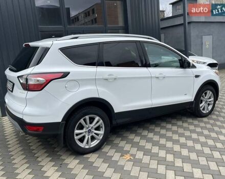 Белый Форд Куга, объемом двигателя 2 л и пробегом 133 тыс. км за 16900 $, фото 6 на Automoto.ua