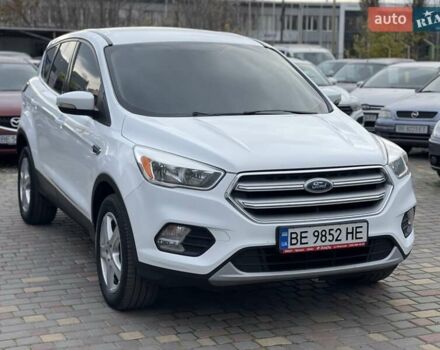 Белый Форд Куга, объемом двигателя 1.5 л и пробегом 205 тыс. км за 12700 $, фото 2 на Automoto.ua