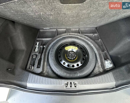 Белый Форд Куга, объемом двигателя 2 л и пробегом 155 тыс. км за 15700 $, фото 22 на Automoto.ua