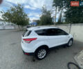 Белый Форд Куга, объемом двигателя 2 л и пробегом 102 тыс. км за 17800 $, фото 1 на Automoto.ua