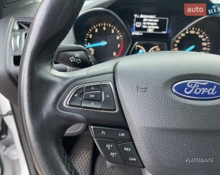 Белый Форд Куга, объемом двигателя 1.5 л и пробегом 205 тыс. км за 12700 $, фото 14 на Automoto.ua