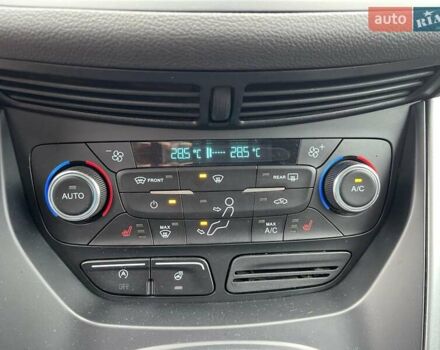 Белый Форд Куга, объемом двигателя 2 л и пробегом 133 тыс. км за 16900 $, фото 16 на Automoto.ua