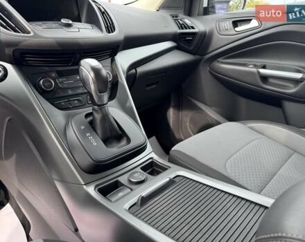 Белый Форд Куга, объемом двигателя 2 л и пробегом 98 тыс. км за 17900 $, фото 12 на Automoto.ua