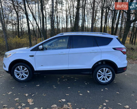 Белый Форд Куга, объемом двигателя 2 л и пробегом 155 тыс. км за 15700 $, фото 11 на Automoto.ua