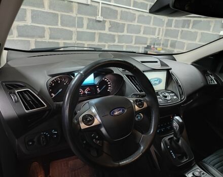 Белый Форд Куга, объемом двигателя 2 л и пробегом 136 тыс. км за 16000 $, фото 2 на Automoto.ua
