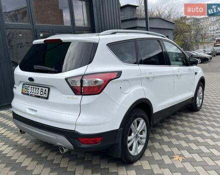 Белый Форд Куга, объемом двигателя 2 л и пробегом 133 тыс. км за 16900 $, фото 3 на Automoto.ua