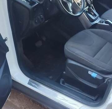 Форд Куга 2016 в Кривом Роге на Automoto.ua Белый Форд Куга, объемом двигателя 2 л и пробегом 190 тыс. км за 13800 $, фото 13 на Automoto.ua