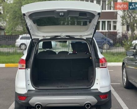 Білий Форд Куга, об'ємом двигуна 2 л та пробігом 86 тис. км за 16500 $, фото 15 на Automoto.ua