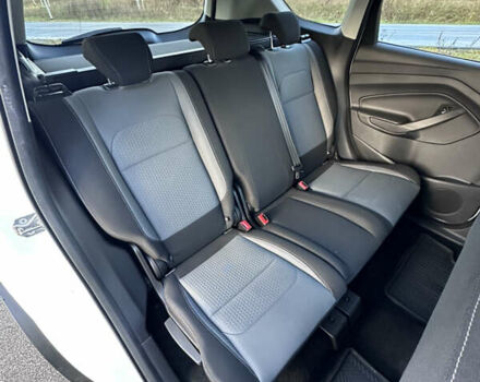 Белый Форд Куга, объемом двигателя 2 л и пробегом 155 тыс. км за 15700 $, фото 61 на Automoto.ua