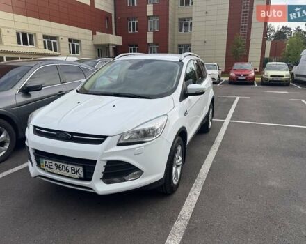 Білий Форд Куга, об'ємом двигуна 2 л та пробігом 86 тис. км за 16500 $, фото 1 на Automoto.ua