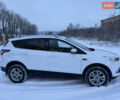 Белый Форд Куга, объемом двигателя 1.5 л и пробегом 63 тыс. км за 13999 $, фото 9 на Automoto.ua
