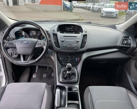 Белый Форд Куга, объемом двигателя 1.5 л и пробегом 205 тыс. км за 12700 $, фото 12 на Automoto.ua