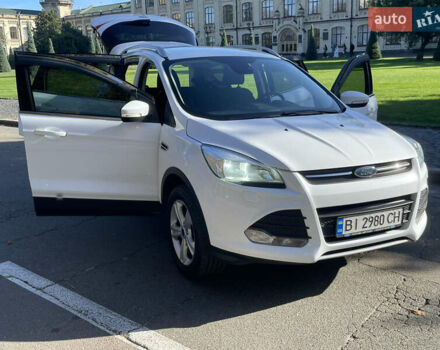 Белый Форд Куга, объемом двигателя 2 л и пробегом 119 тыс. км за 17300 $, фото 24 на Automoto.ua