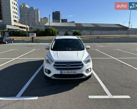 Белый Форд Куга, объемом двигателя 2 л и пробегом 155 тыс. км за 16300 $, фото 10 на Automoto.ua