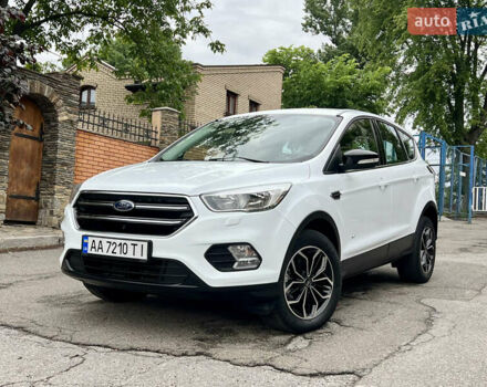 Белый Форд Куга, объемом двигателя 2 л и пробегом 123 тыс. км за 16500 $, фото 76 на Automoto.ua