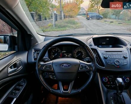 Белый Форд Куга, объемом двигателя 2 л и пробегом 181 тыс. км за 15700 $, фото 10 на Automoto.ua