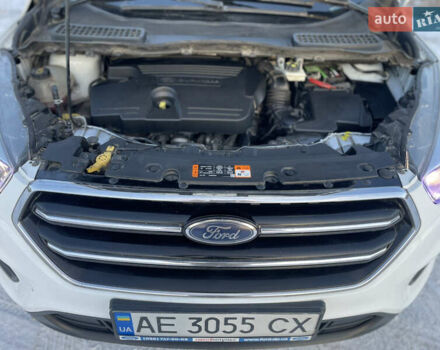 Белый Форд Куга, объемом двигателя 2 л и пробегом 179 тыс. км за 13500 $, фото 12 на Automoto.ua