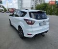 Белый Форд Куга, объемом двигателя 2 л и пробегом 190 тыс. км за 15000 $, фото 12 на Automoto.ua