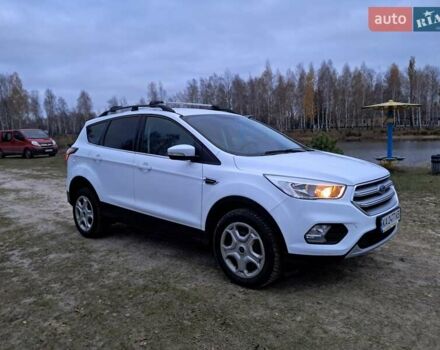 Білий Форд Куга, об'ємом двигуна 1.5 л та пробігом 120 тис. км за 14700 $, фото 16 на Automoto.ua