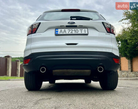 Белый Форд Куга, объемом двигателя 2 л и пробегом 123 тыс. км за 16500 $, фото 11 на Automoto.ua