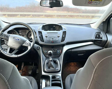 Білий Форд Куга, об'ємом двигуна 2 л та пробігом 256 тис. км за 15800 $, фото 14 на Automoto.ua