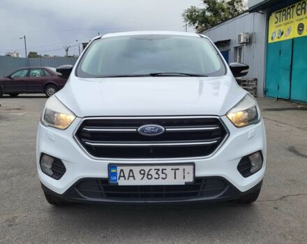 Форд Куга 2017 в Киеве на Automoto.ua Белый Форд Куга, объемом двигателя 2 л и пробегом 201 тыс. км за 15500 $, фото 23 на Automoto.ua