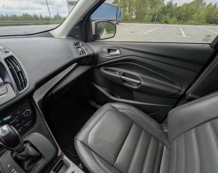 Форд Куга 2017 в Житомире на Automoto.ua Белый Форд Куга, объемом двигателя 2 л и пробегом 168 тыс. км за 16500 $, фото 24 на Automoto.ua