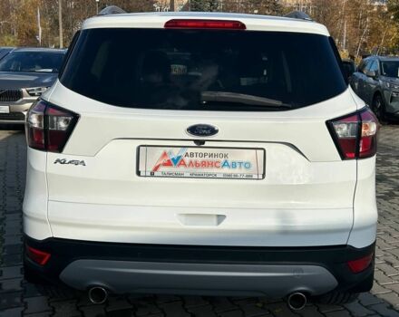 Форд Куга 2017 в Кривом Роге на Automoto.ua Белый Форд Куга, объемом двигателя 2 л и пробегом 96 тыс. км за 17200 $, фото 5 на Automoto.ua