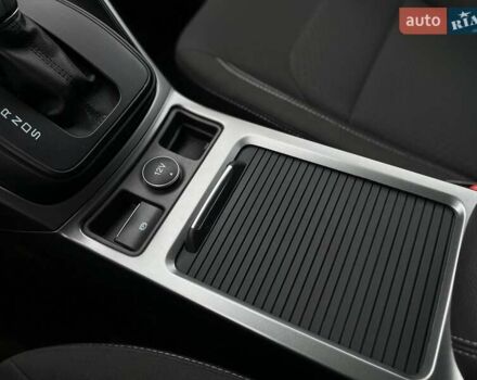 Белый Форд Куга, объемом двигателя 2 л и пробегом 193 тыс. км за 14500 $, фото 25 на Automoto.ua