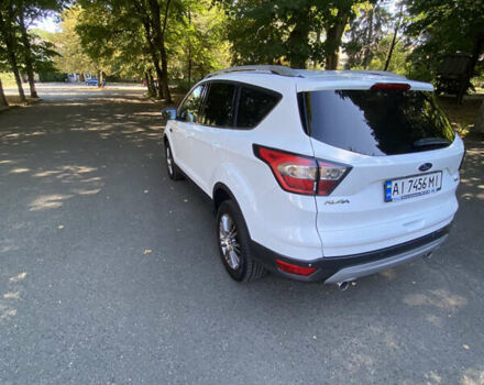 Белый Форд Куга, объемом двигателя 2 л и пробегом 235 тыс. км за 14200 $, фото 13 на Automoto.ua