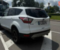 Белый Форд Куга, объемом двигателя 2 л и пробегом 139 тыс. км за 15900 $, фото 6 на Automoto.ua