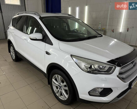 Форд Куга 2017 у Умани на Automoto.ua Білий Форд Куга, об'ємом двигуна 2 л та пробігом 210 тис. км за 15000 $, фото 24 на Automoto.ua