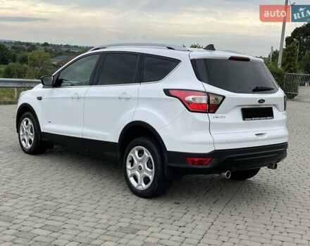 Білий Форд Куга, об'ємом двигуна 2 л та пробігом 164 тис. км за 15300 $, фото 7 на Automoto.ua