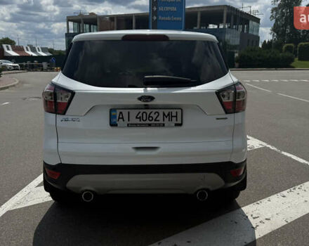 Белый Форд Куга, объемом двигателя 2 л и пробегом 139 тыс. км за 15900 $, фото 7 на Automoto.ua