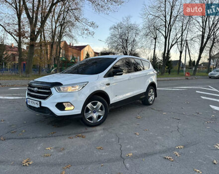 Белый Форд Куга, объемом двигателя 2 л и пробегом 243 тыс. км за 14700 $, фото 5 на Automoto.ua