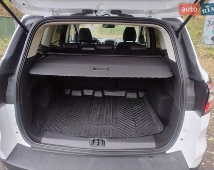 Белый Форд Куга, объемом двигателя 2 л и пробегом 223 тыс. км за 13500 $, фото 10 на Automoto.ua