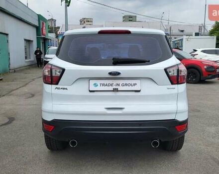 Белый Форд Куга, объемом двигателя 2 л и пробегом 201 тыс. км за 15500 $, фото 13 на Automoto.ua