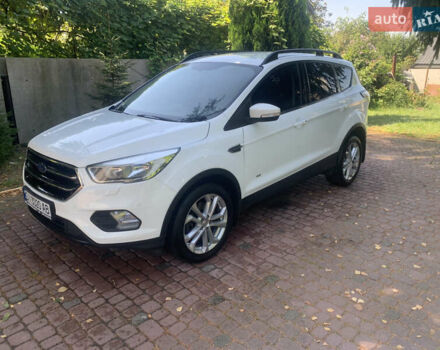Білий Форд Куга, об'ємом двигуна 2 л та пробігом 203 тис. км за 16000 $, фото 3 на Automoto.ua
