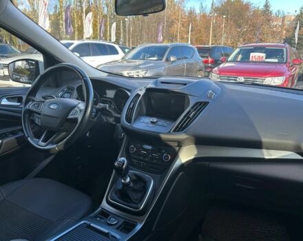 Форд Куга 2017 в Кривом Роге на Automoto.ua Белый Форд Куга, объемом двигателя 2 л и пробегом 96 тыс. км за 17200 $, фото 12 на Automoto.ua