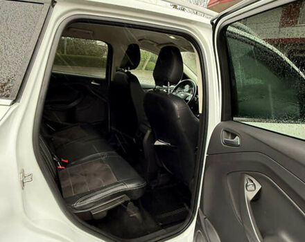 Білий Форд Куга, об'ємом двигуна 2 л та пробігом 174 тис. км за 15000 $, фото 10 на Automoto.ua