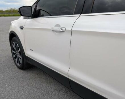Білий Форд Куга, об'ємом двигуна 2 л та пробігом 155 тис. км за 16500 $, фото 10 на Automoto.ua