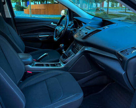 Белый Форд Куга, объемом двигателя 2 л и пробегом 165 тыс. км за 14799 $, фото 12 на Automoto.ua