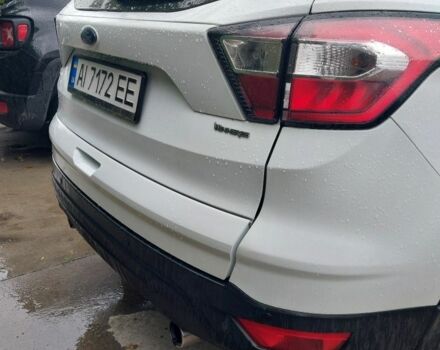 Білий Форд Куга, об'ємом двигуна 2 л та пробігом 254 тис. км за 13200 $, фото 4 на Automoto.ua