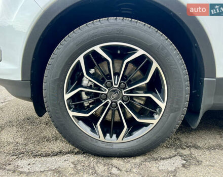 Белый Форд Куга, объемом двигателя 2 л и пробегом 123 тыс. км за 16500 $, фото 26 на Automoto.ua