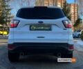 Белый Форд Куга, объемом двигателя 2 л и пробегом 245 тыс. км за 16600 $, фото 5 на Automoto.ua