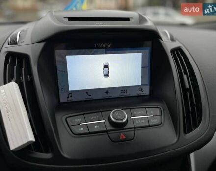 Белый Форд Куга, объемом двигателя 2 л и пробегом 193 тыс. км за 14500 $, фото 22 на Automoto.ua