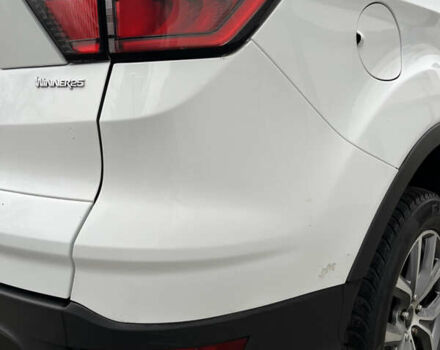 Белый Форд Куга, объемом двигателя 2 л и пробегом 153 тыс. км за 15500 $, фото 8 на Automoto.ua