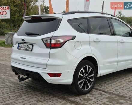 Белый Форд Куга, объемом двигателя 2 л и пробегом 333 тыс. км за 16855 $, фото 13 на Automoto.ua